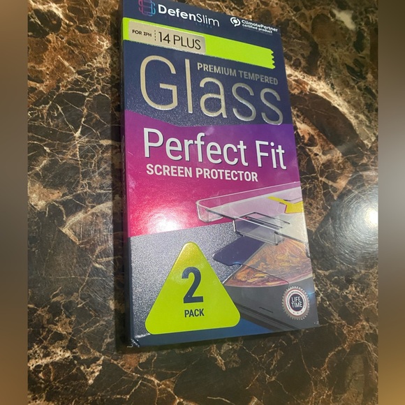 IPhone 14 Plus Glass Screen Protector 2 pack - Picture 3 of 6